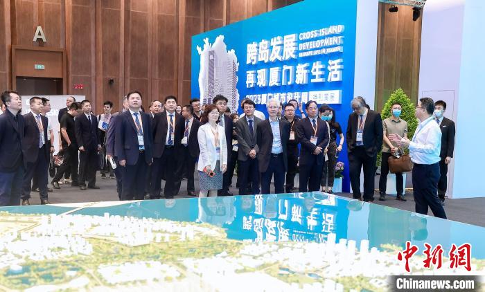 同期举办的“惠州城市设计周”，探寻城市肌理，“远见”城市未来，备受关注。　会展金泓信供图